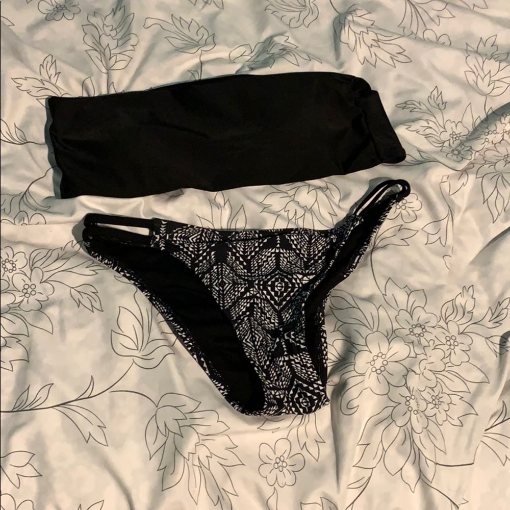Bandeau bikini set